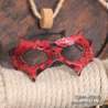 Masque en cuir fin orné d'arabesque